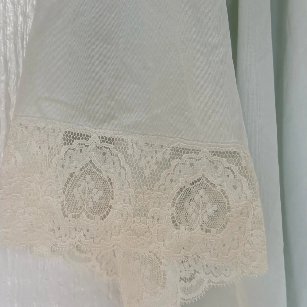 Vintage Lace Blue Cape Fits S-M-L - Picture 4 of 11